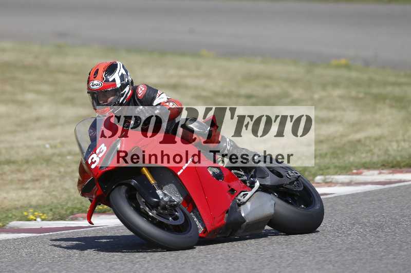 /21 17.06.2026  Ducati Schweiz Track Warmup ADR/Gruppe gelb/33